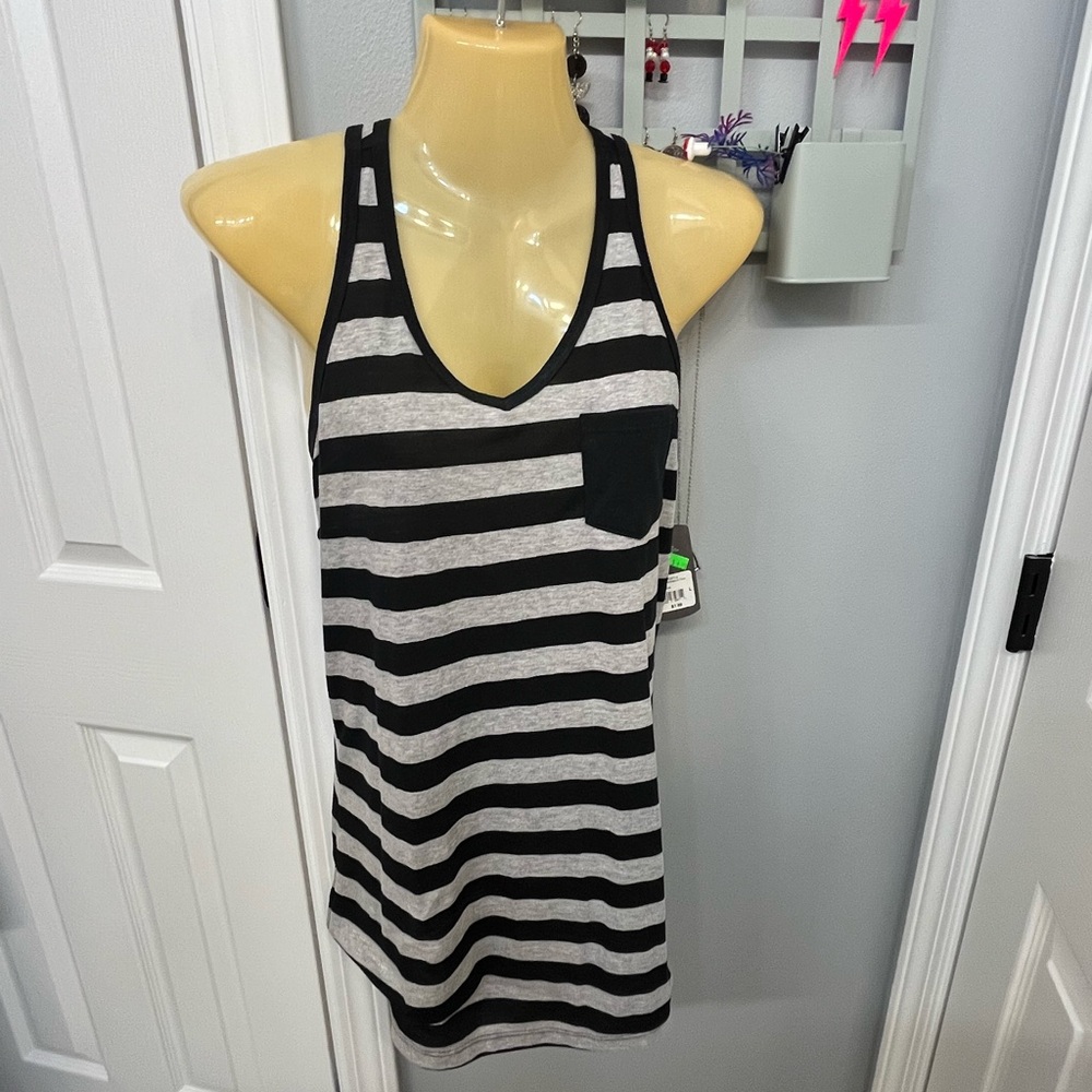 Casual or workout Racerback Tank (Juniors Medium)
